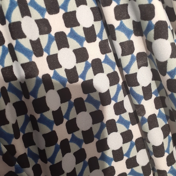 NWOT - Geometric Print Dress - Picture 3 of 6
